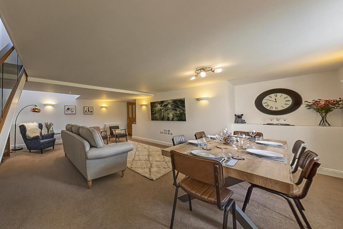 3 Bedroom Barn Conversion With Hot Tub-Garden View - Ty Cerrig Barn Corwen Esterno foto